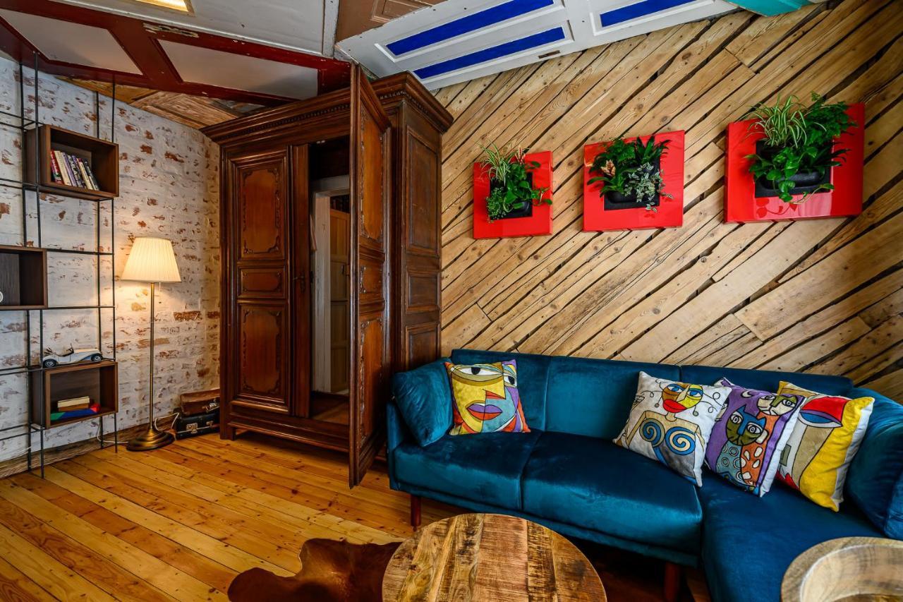 Arthouse Narnia Apartment เลียปาญา ภายนอก รูปภาพ